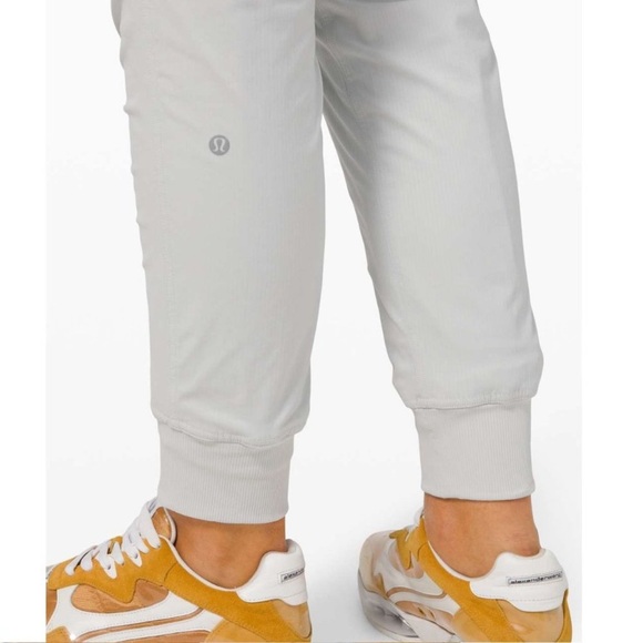 Lululemon dance studio joggers - Picture 5 of 6